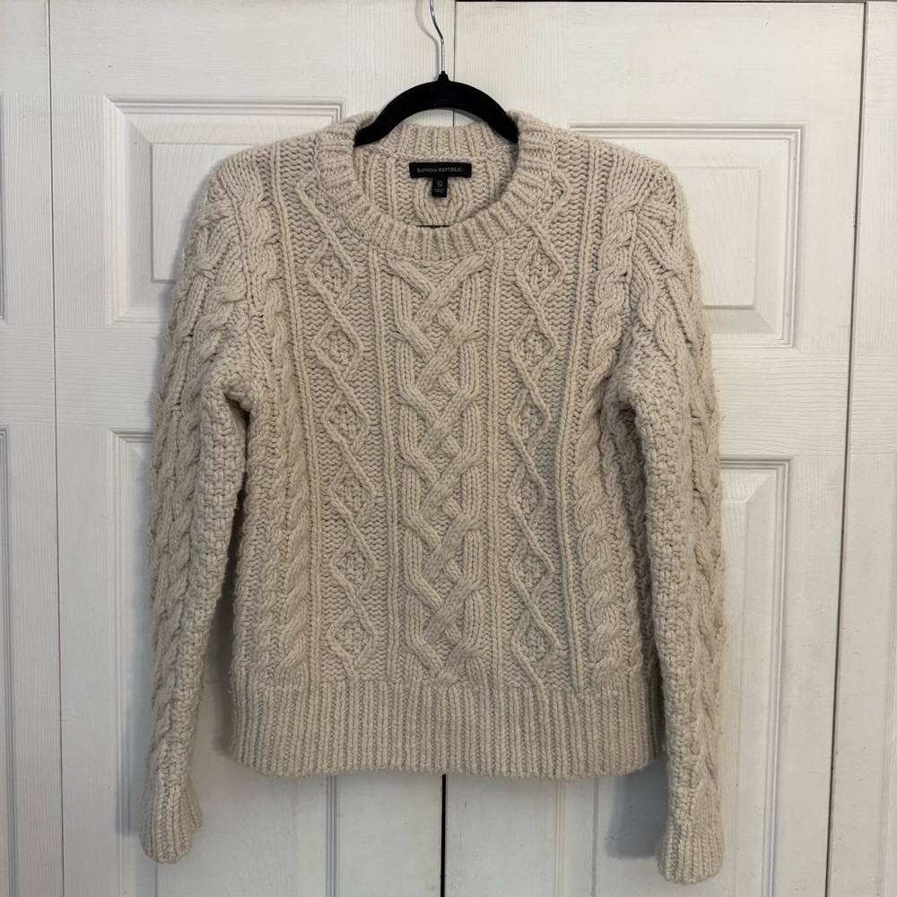 Banana Republic Cream/Oatmeal Recycled Wool Cable Knit Cream Sweater Extra Small